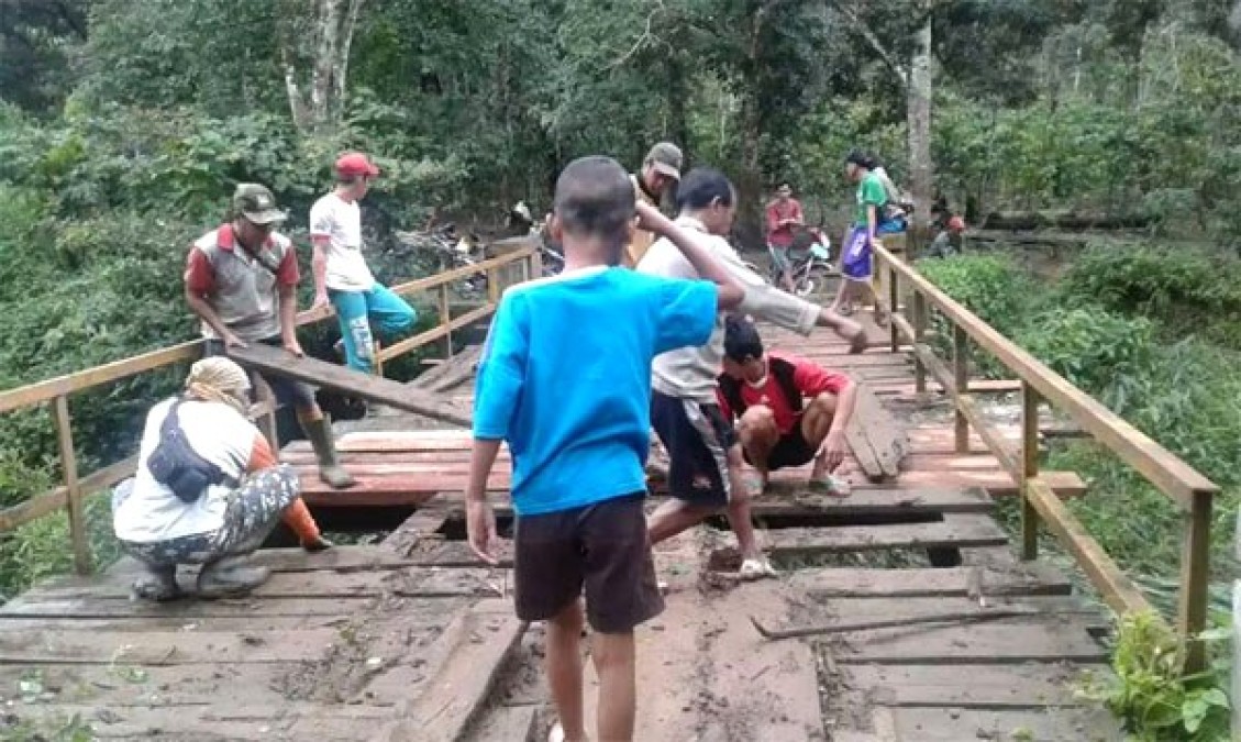 Berharap Dibangun Jembata‎n Permanen