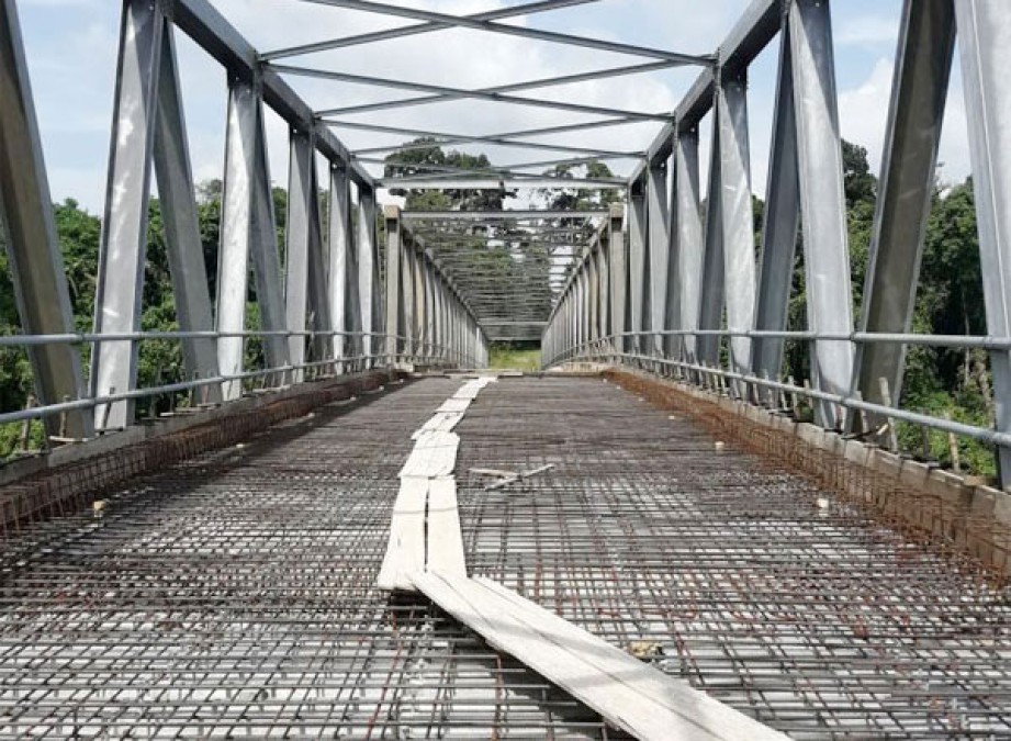 Jembatan Tak Kunjung Selesai, Warga Trans 10 Banyak Pindah