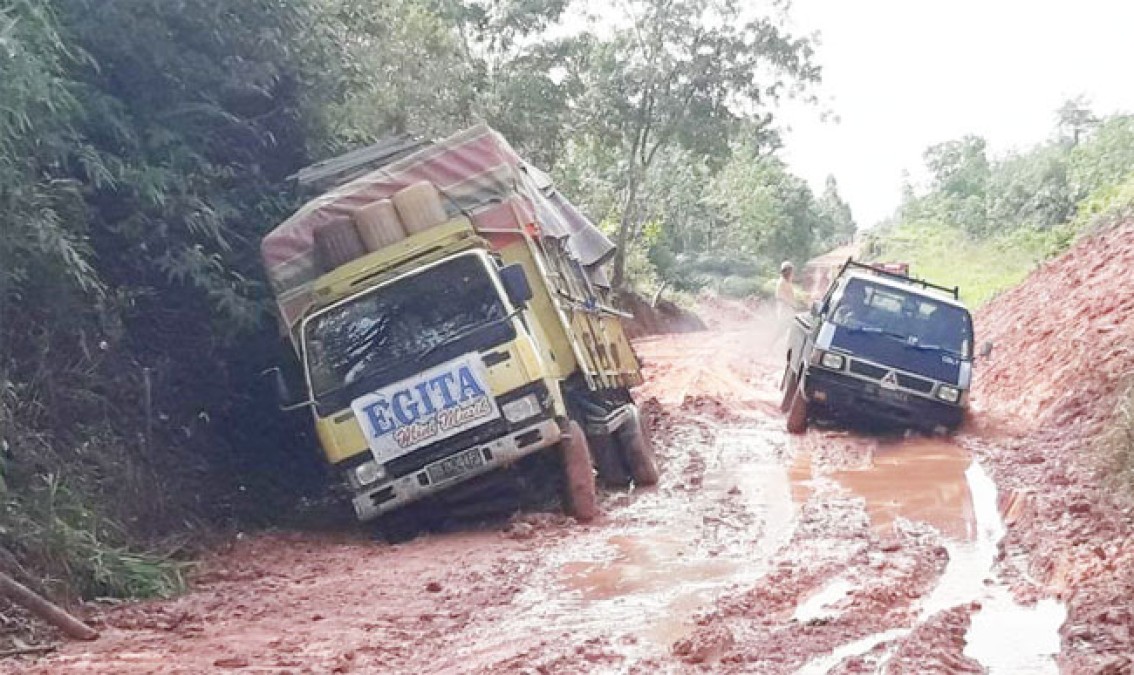 Kendaraan Bermuatan Organ Tunggal Terbenam Hingga 19 Jam