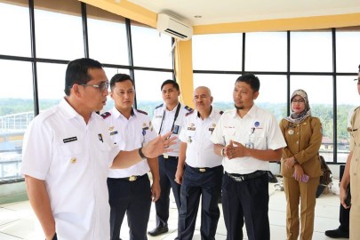 Guna Sambut Kedatangan Presiden, Wali Kota Lubuklinggau Tinjau Pembangunan Bandara Silampari