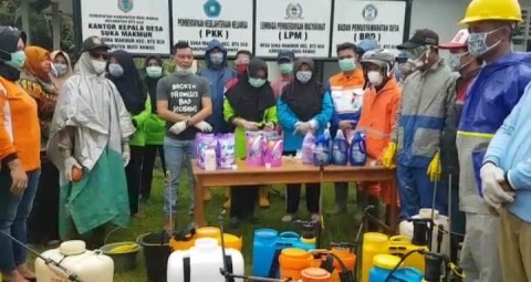 Desa Suka Makmur Galakkan Penyemprotan Disinfektan