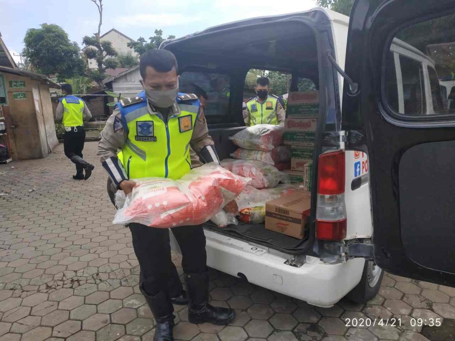 Polres Lubuklinggau Salurkan Bantuan Sembako