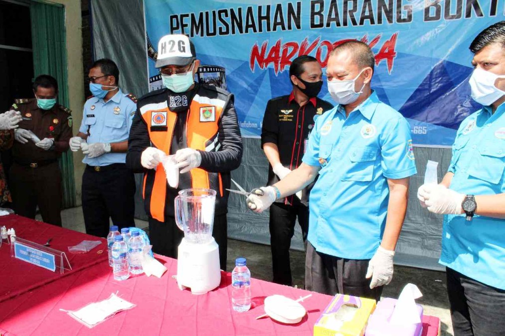 BNN Mura Musnahkan BB Narkoba