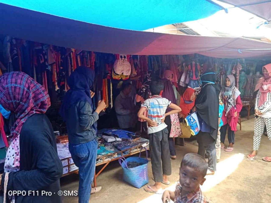 Jelang Lebaran, Pasar Megang Sakti Ramai Pengunjung