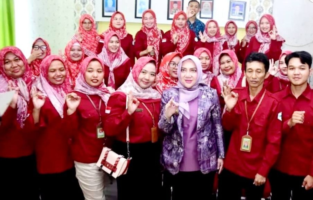 Ratna Machmud Sosialisasi Peningkatan Kompetensi dan Program ILP