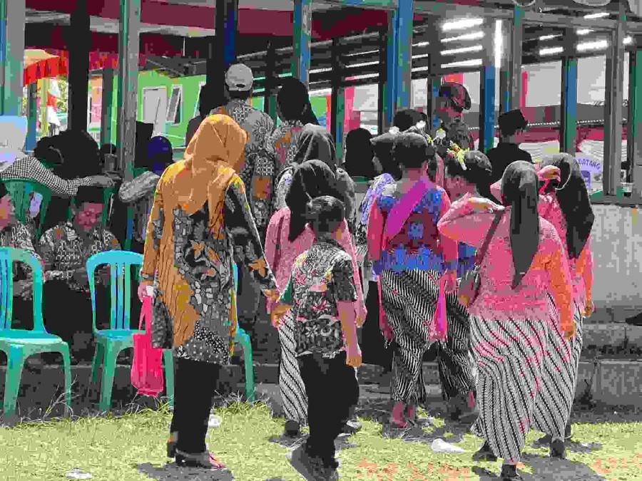 HUT ke 43, Desa Trimukti Gelar Tradisi Sedekah Bumi