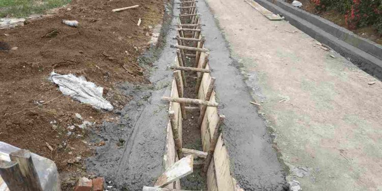 Volume Drainase Desa Sumber Sari Patut Dipertanyakan