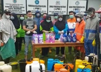 Desa Suka Makmur Galakkan Penyemprotan Disinfektan