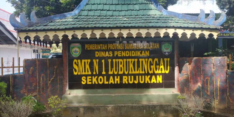 Pungut Iuran Untuk Perpisahan