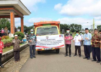 Pemkab Mura Salurkan Bantuan 10 Ton Beras