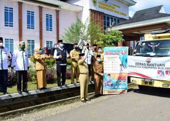 Pemkab Mura Salurkan Bantuan 11 Ton Beras Ke Tuah Negeri