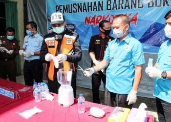 BNN Mura Musnahkan BB Narkoba