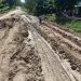 Jalan Rusak Parah, Halaman Rumah Warga Jadi Alternatif