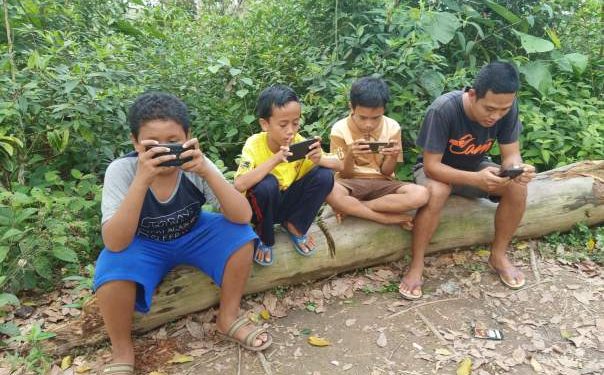 Puluhan Tahun Lubuk Bingin Baru Susah Sinyal