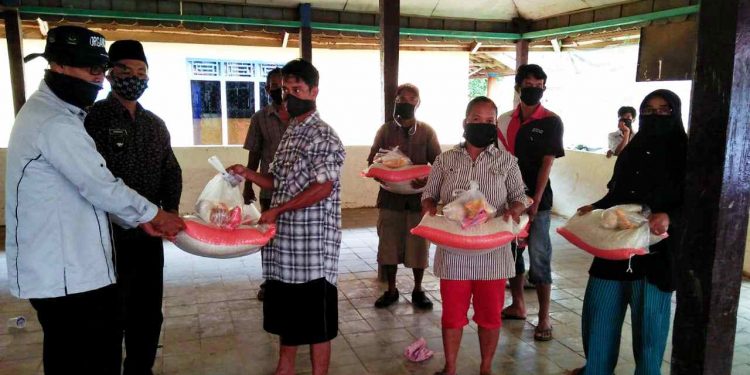 Bansos Sempurna Ringankan Beban Warga Jajaran Baru I