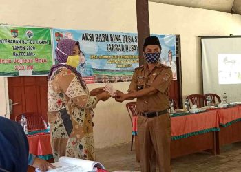 Jajaran Baru I Salurkan BLT DD Tahap II