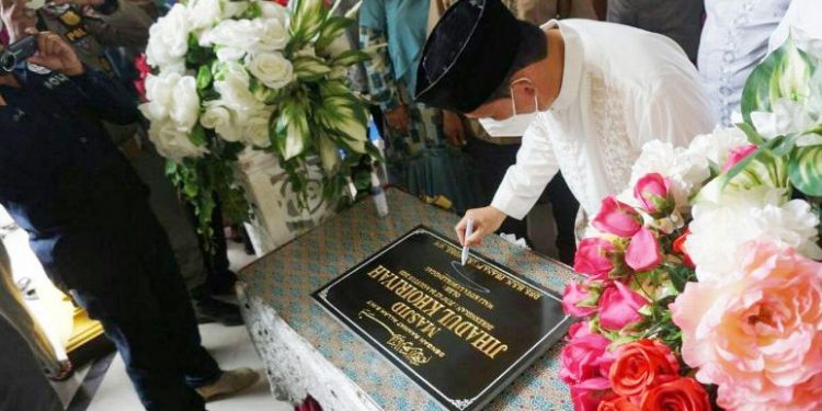 H SN Prana Putra Sohe Resmikan Masjid Jihadul Khoiriyah