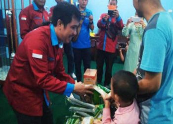 Peringati HUT, PD IWO Prabumulih Distribusikan Paket Sembako