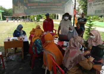 Warga Desa Madang Antusias Ikuti Vaksin Covid-19