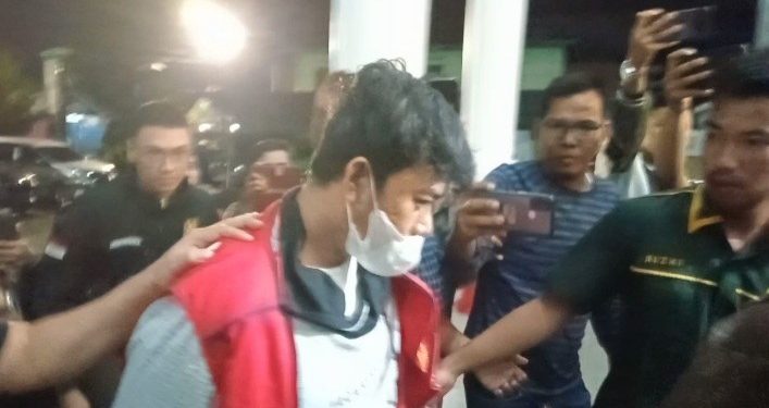 Tiba Di Kejari Lubuklinggau, Aceng Sudrajat Tertunduk Lesu