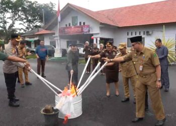 Kejari Lebong Gelar Pemusnahan Barang Bukti