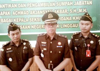 Kajari Lantik Achmad Arjansyah Akbar Sebagai Kasi Pidsus Kejari Lubuklinggau