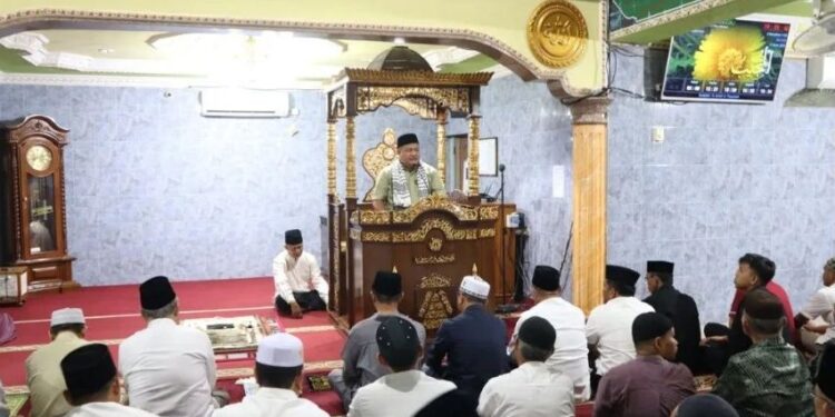 Safari Ramadhan,  Pj Wako : Masjid Raya Termasuk Masjid Yang Unik
