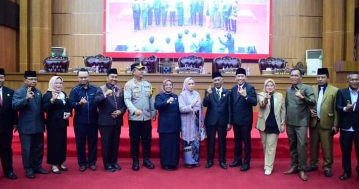 Paripurna DPRD Mura Dengarkan Laporan Pansus Atas Tiga Raperda