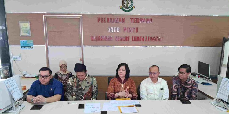 Kejari Lubuklinggau Setor Pengembalian 1 Miliyar Lebih Ke Negara Perkara Tindak Pidana Korupsi