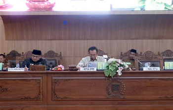 Pandangan Umum Fraksi-Fraksi DPRD Lubuklinggau Terhadap Tiga Raperda Penting