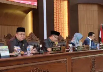 Rapat Paripurna Dalam Rangka Mendengarkan Penyampaian Raperda Inisiatif DPRD Lubuklinggau