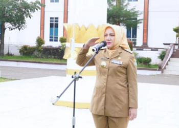 Pasca Cuti Kampanye, Bupati Musi Rawas Hj. Ratna Machmud Pimpin Apel Pagi