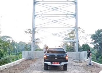 DPU BM Musi Rawas Uji Coba Jembatan Multifungsi Desa Sungai Bunut
