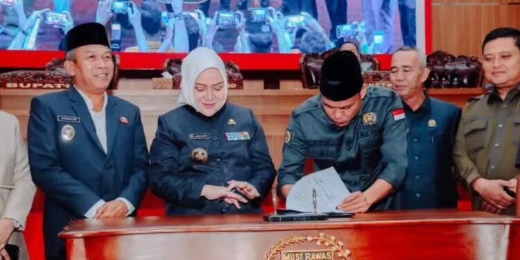 DPRD Musi Rawas Gelar Rapat Paripurna Penyampaian LKPJ Bupati Tahun Anggaran 2024